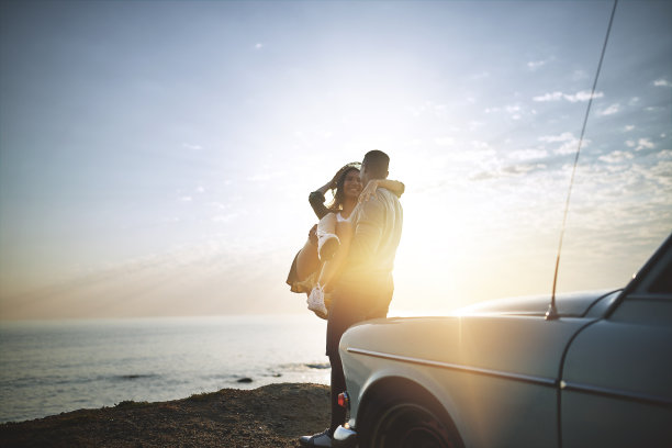 我们坠入爱河的地方，天触海图片下载