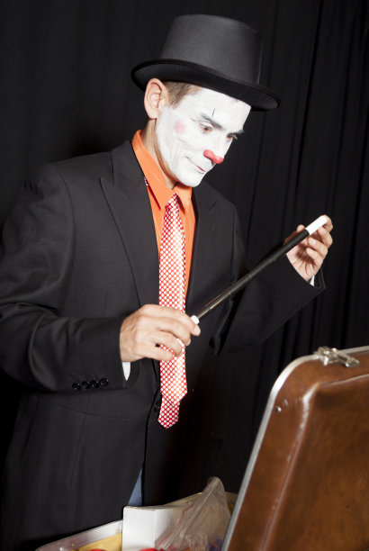 魔术师的小丑图片下载