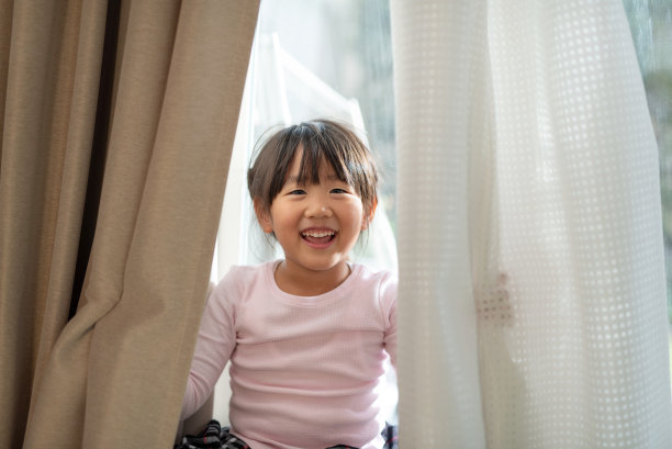 女儿在家的肖像图片下载