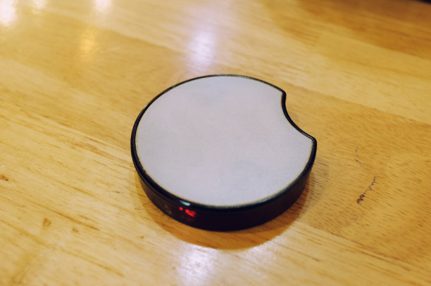 用于排队等待的无线技术发送设备。图片下载