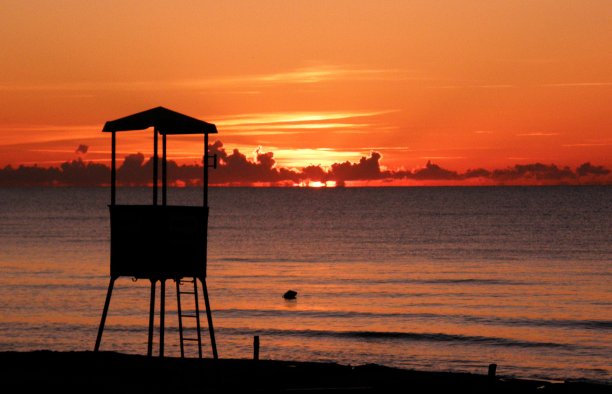 海滩上的西部图片下载