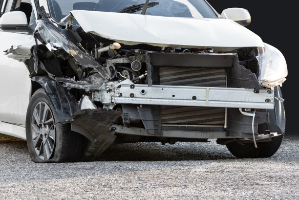 受损的事故车图片下载