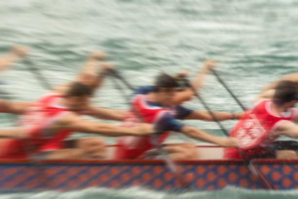 龙舟赛的运动模糊图片下载