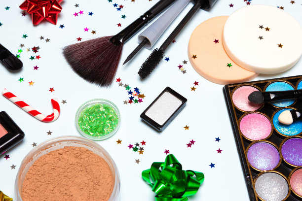 璀璨夺目的新年晚会化妆化妆品及配件图片下载