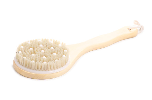 刷子从脂肪团手中图片下载