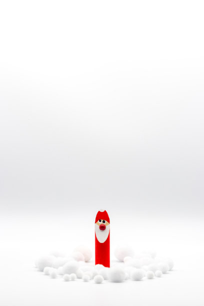 圣诞快乐/雪中的圣诞老人图片下载