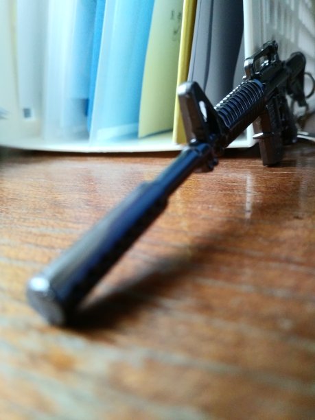 M-16步枪形状的钥匙链VH544图片下载