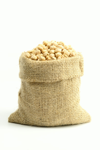 麻袋上的鹰嘴豆图片下载
