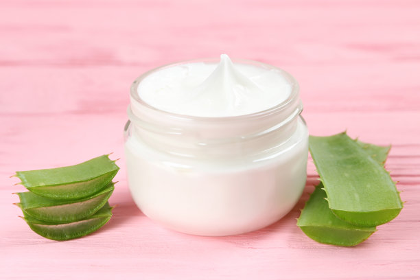 保湿霜和芦荟图片下载