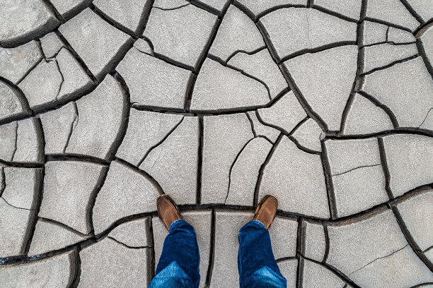 干裂土壤质地背景图片下载