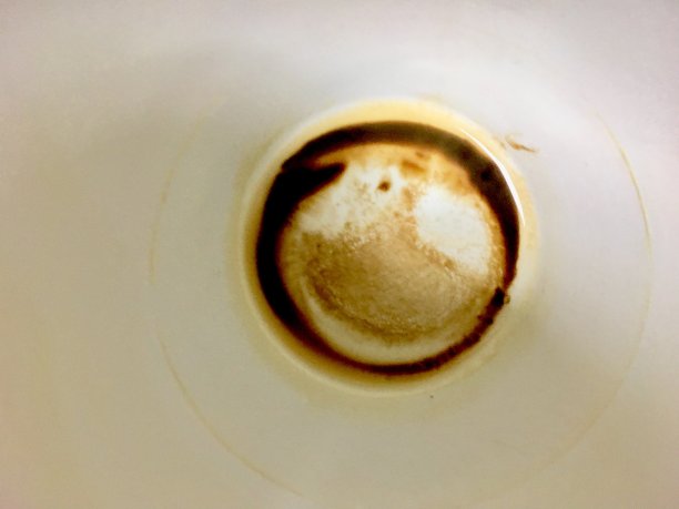 杯底有咖啡渍图片下载