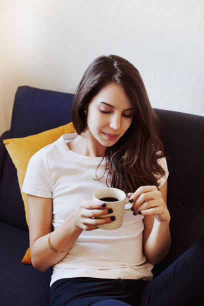 没有什么比一杯茶更能让人放松的了图片下载