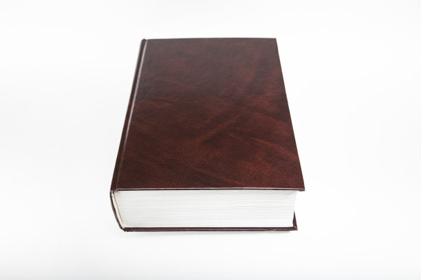 空白模拟大封闭的书与复制空间隔离在白色的背景图片下载
