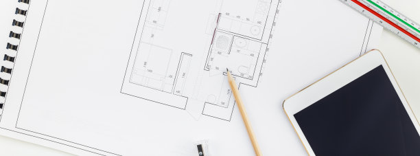 室内设计师桌子工作场所与房子的计划图片下载