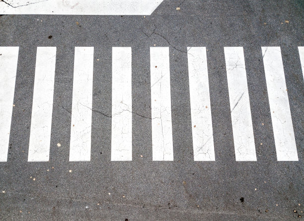 人行横道的俯视图图片下载