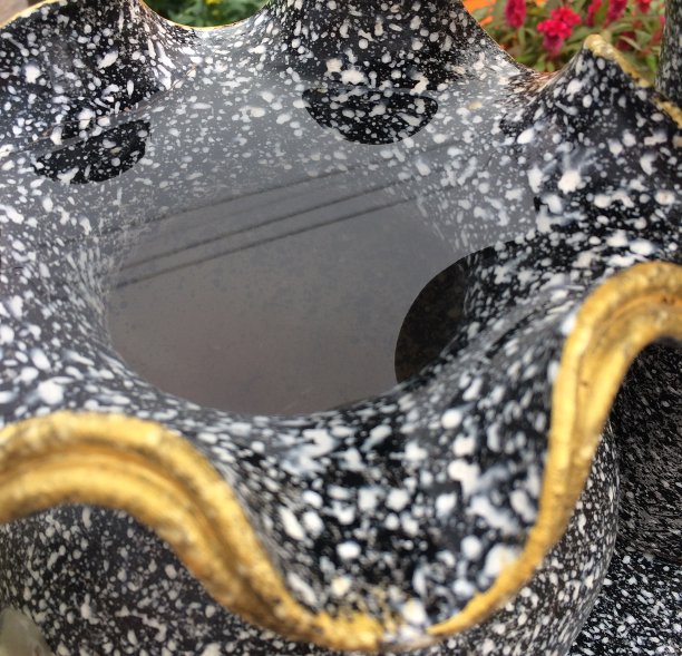 水面非常清澈。图片下载