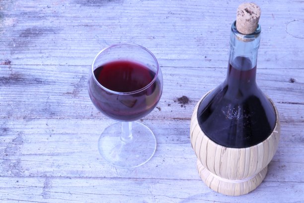 一瓶好酒，一杯好酒图片下载