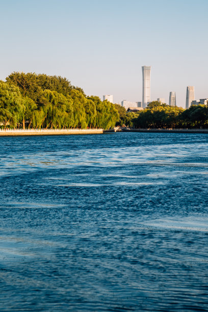 什刹海后海的傍晚在北京，中国图片下载