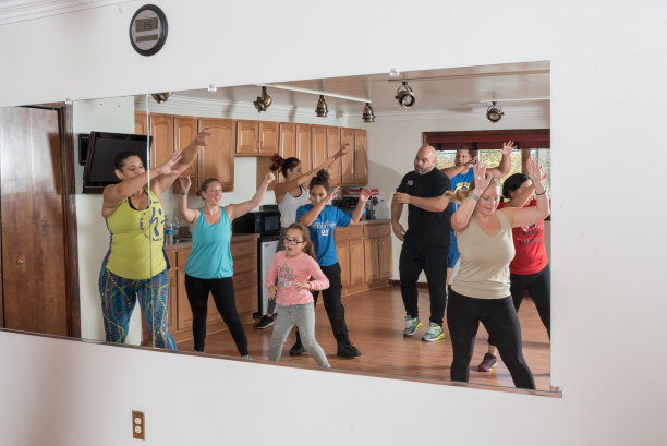 健身组锻炼图片下载