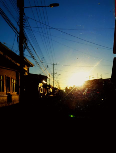 街上。一个黎明，从城市，哥斯达黎加。图片下载