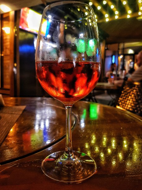 崛起和抱怨图片下载