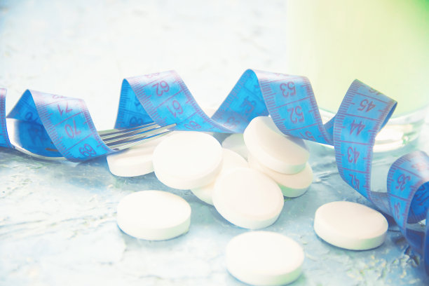 减肥。有选择性的重点。食品和饮料。图片下载