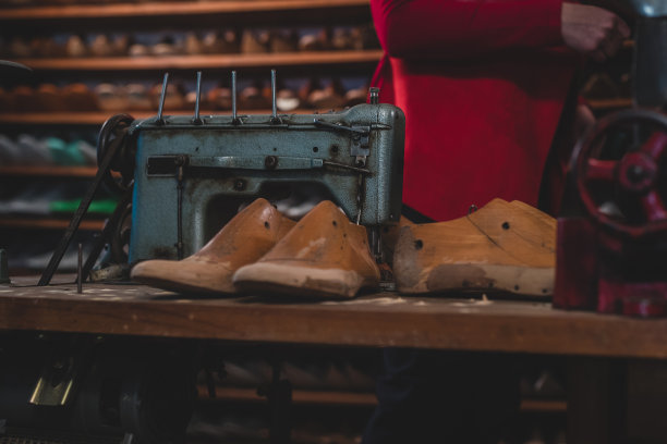 旧的缝纫机图片下载