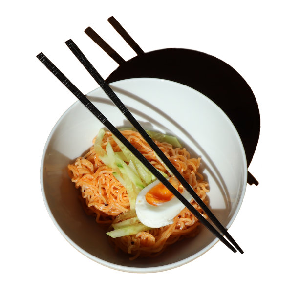 亚洲/韩国辣面条(孤立)图片下载