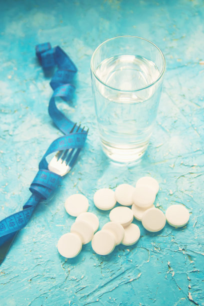 减肥。有选择性的重点。食品和饮料。图片下载