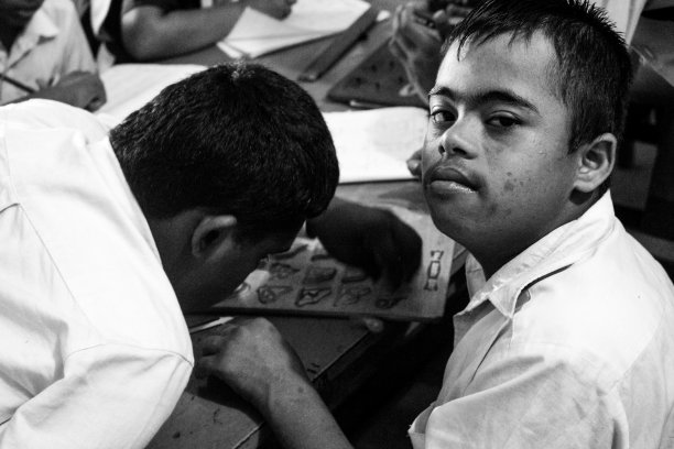 自闭症图片下载