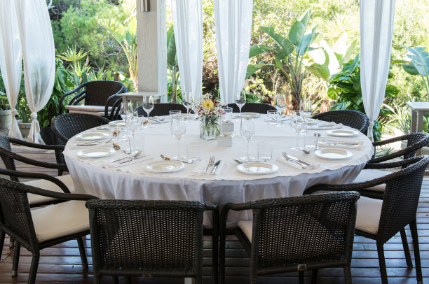 摆设桌子，食物，饮料图片下载