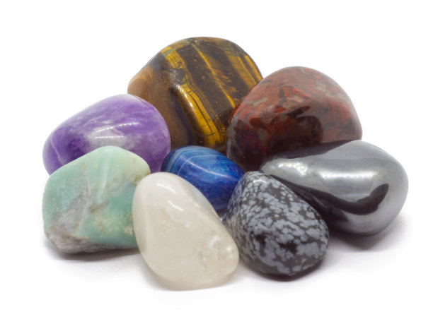 不同种类和颜色的半宝石图片下载