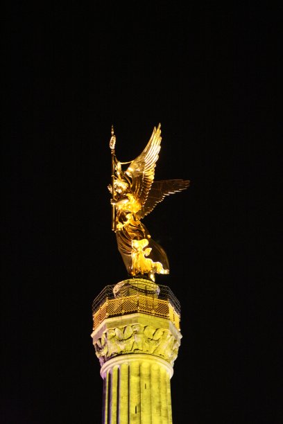 围攻柏林图片下载