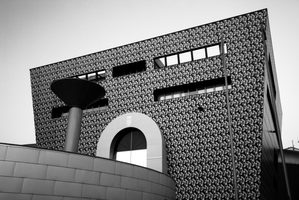 阿奇图拉现代 - 拉皮西纳特里斯特纳图片下载