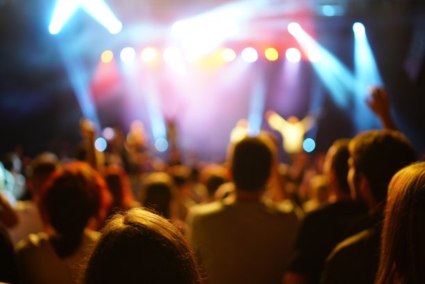 音乐会人群轮廓图片下载