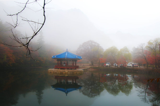 圣母湖反射vh542图片下载