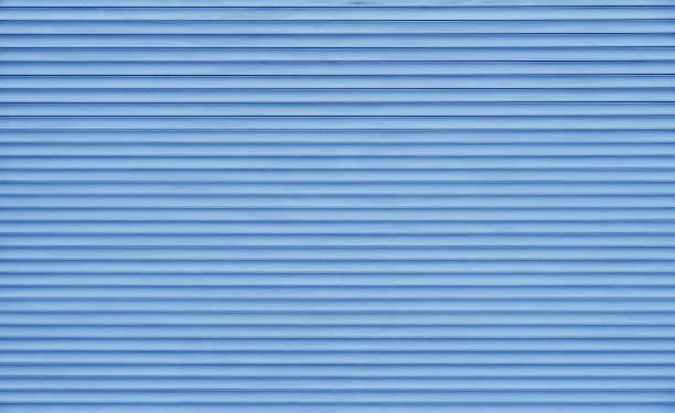 蓝色水平卷帘百叶窗图片下载