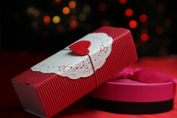 彩灯圣诞礼物图片下载