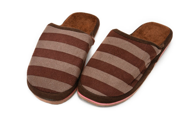 拖鞋回家在一个孤立的背景图片下载