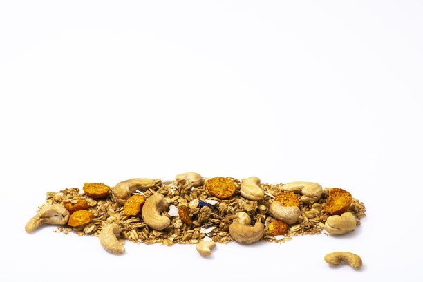 白色背景的格兰诺拉麦片图片下载