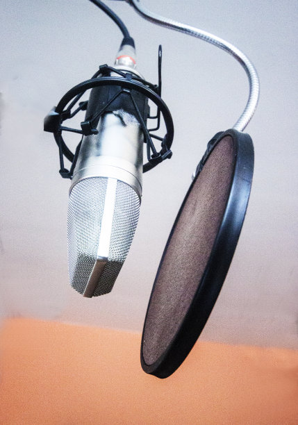 麦克风在工作室图片下载