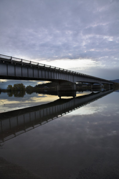 这座桥图片下载