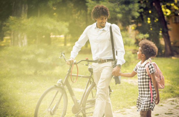 在学校要小心。图片下载