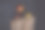 红色的苹果放在黑色质朴的桌面上图片下载
