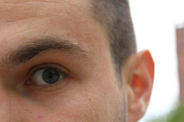 眼的人图片下载