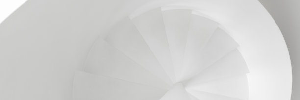 白色螺旋楼梯图片下载