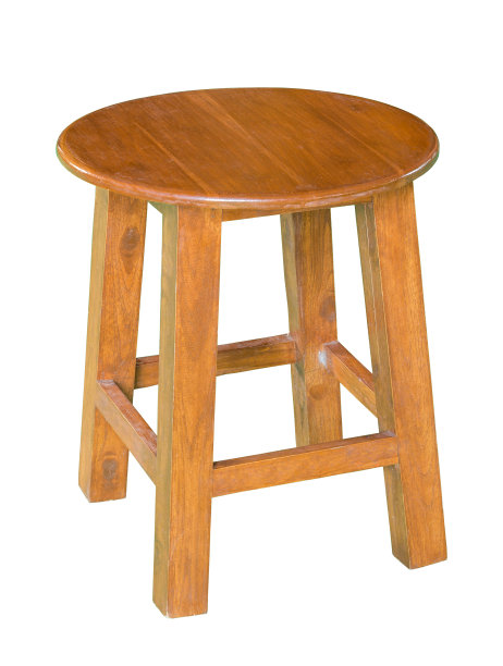 木椅或木凳孤立在白色的小路上图片下载