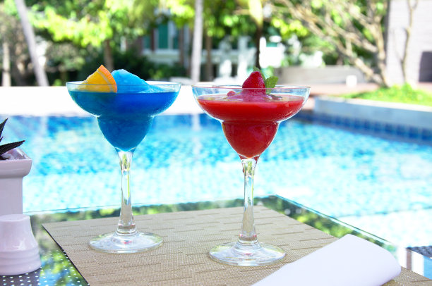 冰鲜的鸡尾酒图片下载