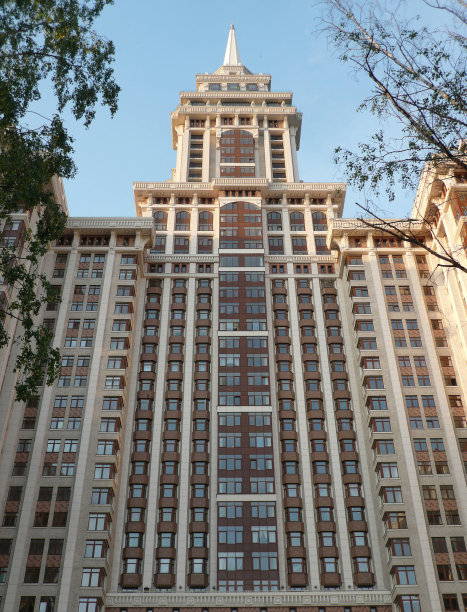 白天的高层建筑图片下载