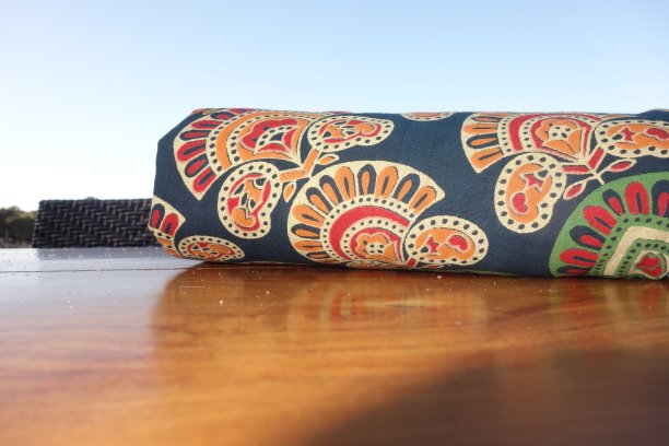 海滩上的毯子图片下载